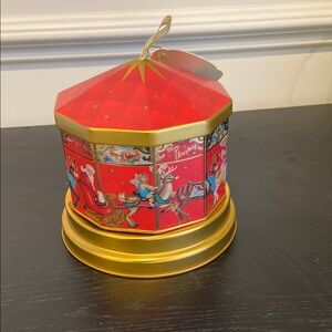 Carousel Musical Candy Tin by Windel wind up We Wish You a Merry Christmas